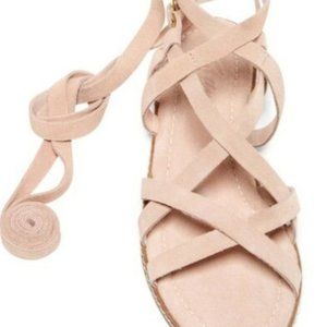 Gladiator wrap sandals in pink suede
